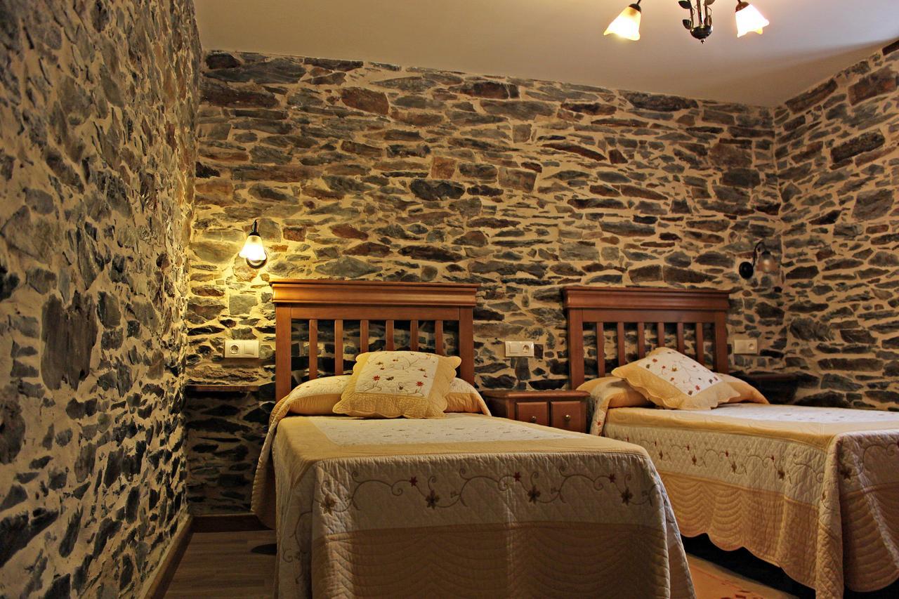 Apartamentos El Llago Boal Exterior photo